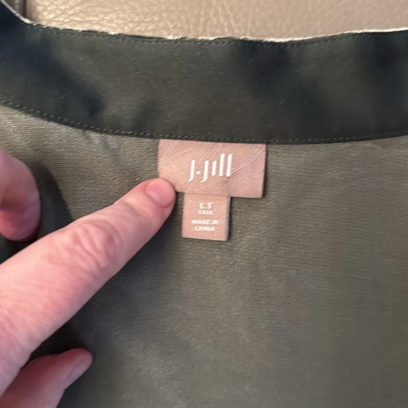 J. Jill green, crushed velvet tunic style shirt, size large tall. - Picture 3 of 4